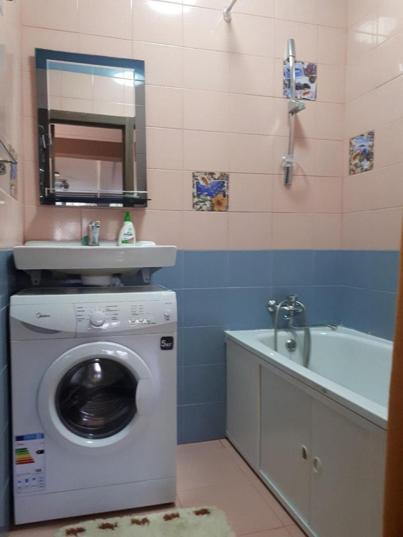 Apartments On Mustafa Ozturk Almaty Ngoại thất bức ảnh