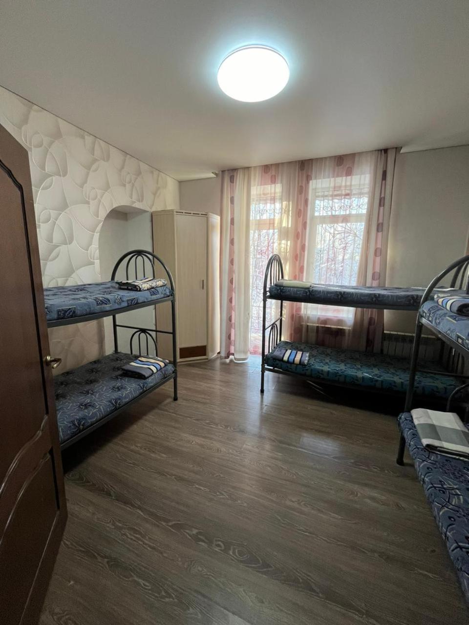 Apartments On Mustafa Ozturk Almaty Ngoại thất bức ảnh