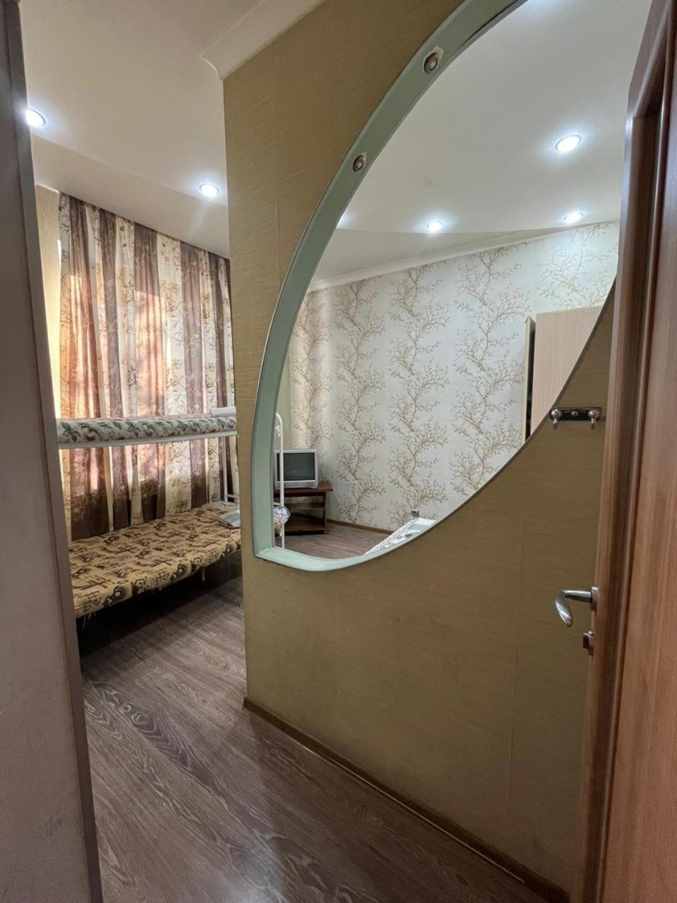 Apartments On Mustafa Ozturk Almaty Phòng bức ảnh