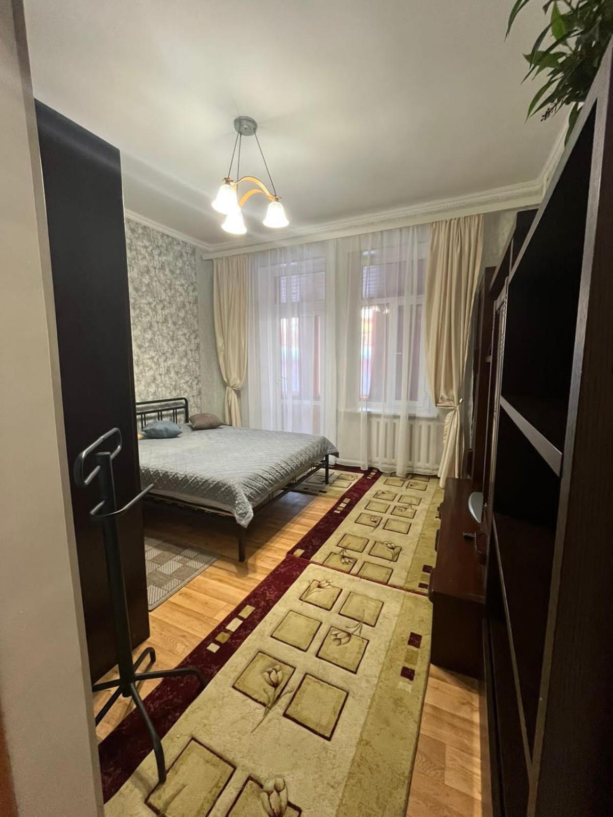 Apartments On Mustafa Ozturk Almaty Phòng bức ảnh