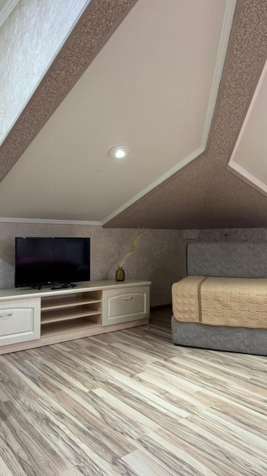 Apartments On Mustafa Ozturk Almaty Ngoại thất bức ảnh